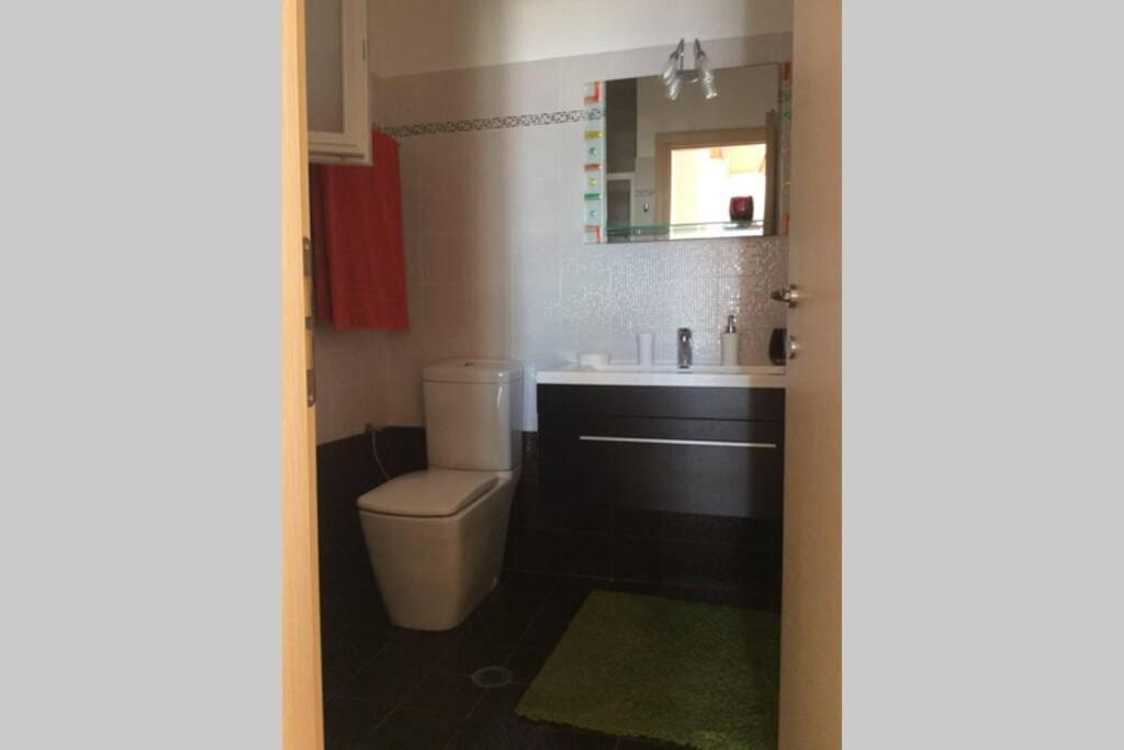 Ebatis Guesthouse Vári Kültér fotó